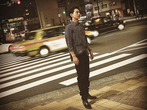あのキス 三浦翔平の夜の街で佇む 魅力的 なオフショットに 世界一かっこいい 素敵すぎる と絶賛 話題 Abema Times