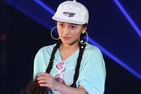 岡田結実、ハート型ストローでチューチュー　“ペア”になりたいファン続出