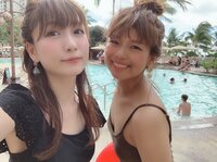 桃『アウラニのプールはすごく豪華!!』