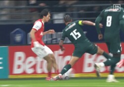 「なぜ決められない！」中村敬斗が“神クロス”炸裂→味方の決定機逸にファン騒然「アシスト未遂」「なんでやねん」