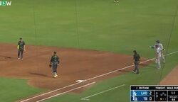 なんだ、ただの聖人か… 大谷翔平、バット破壊後に“まさかの光景”「すげえな」相手野手へのリアクションが話題に「人間性もMVP」