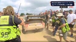 世界ラリーで珍事…優勝車がインタビュー途中に“発進” 「すみません、ちょっと車を動かします」報道陣置き去りで現地騒然