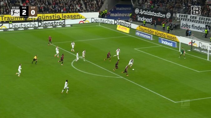 堂安律、急加速からの右足ダイレクトシュートもまさかの…「今のは決めて欲しかった」試合終盤に痛恨の決定機逸 3枚目