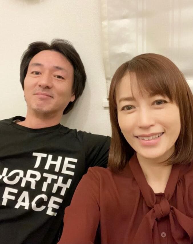  細川直美、夫・葛山信吾との結婚記念日を報告「19周年だなんて、ビックリ」  1枚目