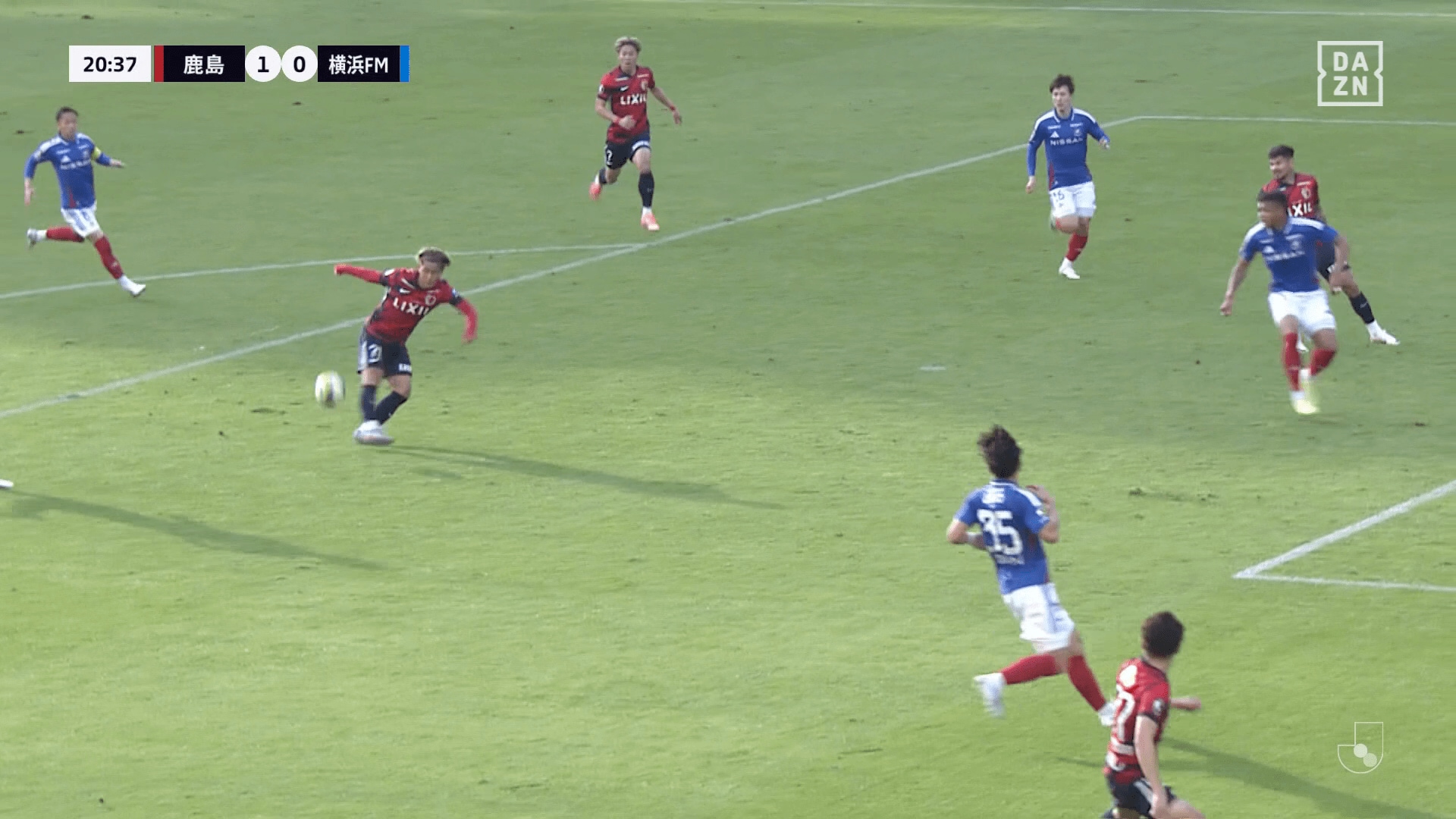 シュートミスした荒木