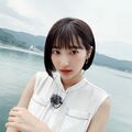 武田玲奈、ホヤを片手に透明感あふれる笑顔ショット披露「美しいです…」「可愛いわ 癒される」の声