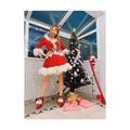  神田うの、ミニスカのコスチューム姿を公開「クリスマスは最高だね」 