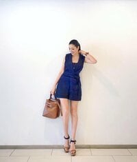 AHN MIKA『愛車のVOLVOとZARAセールコーデ♫』