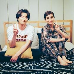 白洲迅＆堀田茜“夫婦”、寝室での初々しい姿に「可愛い2人でいいです。よそよそしいくらいがきゅんです」