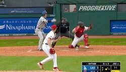 一体、何が起きた？ 大谷翔平、大絶叫で“まさかの展開”「声デカい！」「通じんてw」 ギリギリのタイミングで“奇跡的なプレー”が生まれる