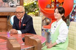 調理見習い1年目の16歳長女 「彼女はいずれ出ていく」父親の一言から次女が涙→全員に伝播…？ 南仏アルプスの山の上に建つ絶景“ポツンとレストラン”