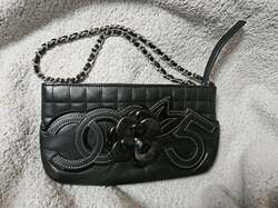  山田美保子氏、仕事場で発見した『CHANEL』品「他にもGUCCIのポーチとエルメスの手帳が」 