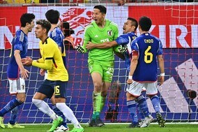 森保Jの守護神、ファーストチョイスは？｜指揮官の信頼が厚い権田。シュミットは日本の届かないところに手が届く存在【記者の視点】