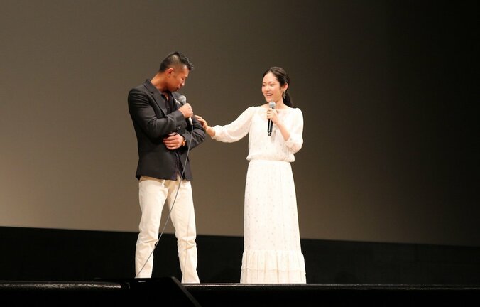 阿部純子、内山高志にクロスカウンターをおねだり「1％の力で！」 2枚目