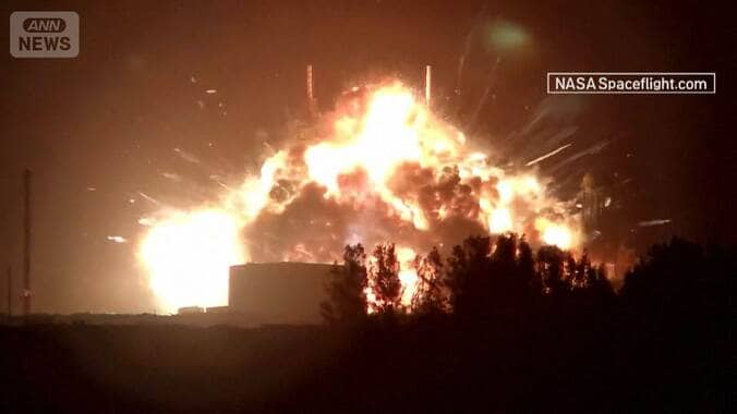 べゾス氏「作り直して空へ戻る」宇宙ロケット“爆発”『アルテミス計画』に影響も 1枚目