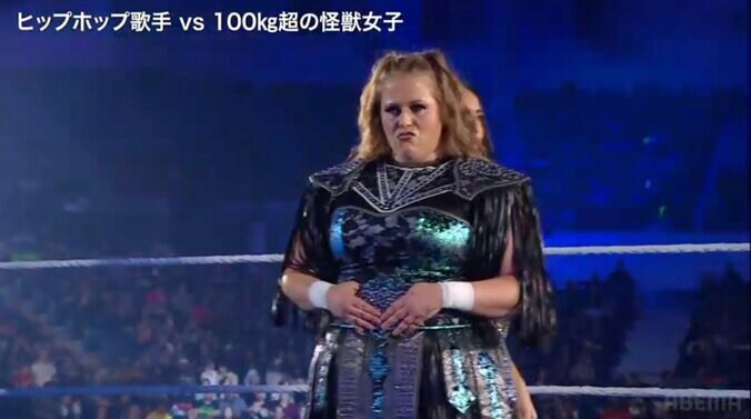 【映像】100kg超え女子レスラーの“衝撃ダイブ”