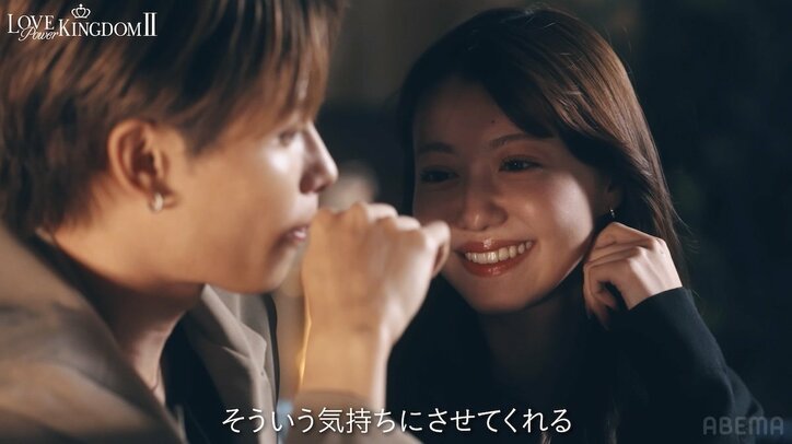 【写真・画像】「あなたとしかしてない」童顔”むちふわボディ”美女、夜のテラスで音が漏れるキス…王子様系モデルを見つめうっとり顔　3枚目