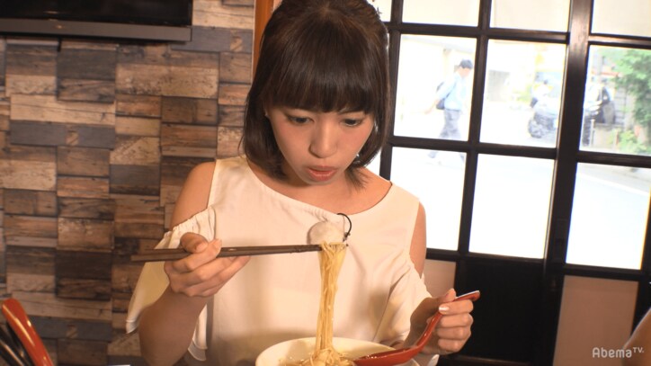 “声優AD”が池袋の人気ラーメン店を食べ歩き! 汁なし担担麺から濃厚鶏白湯スープまで