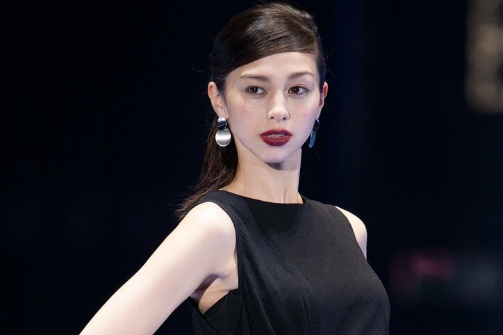 山田優が圧巻のスタイルで存在感放つ! 人気モデルが一堂に『TGC』【画像集】