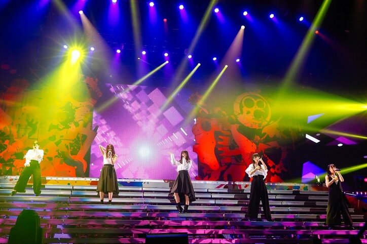 復帰した今泉佑唯も一緒に「サイレントマジョリティ」「二人セゾン」を披露! 欅坂46が全国ツアーファイナル