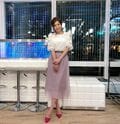 “美人気象予報士”穂川果音「長袖ブラウスが活躍」梅雨の日コーデを紹介