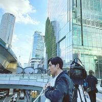 松下洸平のMV撮影中のカットに「切ない表情が素敵」「横顔が...イケメン」と称賛