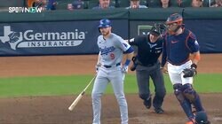 あわや乱闘で捕手＆球審、慌てて制止！ ドジャースの26歳が顔面付近の直球に“激怒” 「ラックスブチギレてる」球場騒然