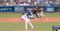 球場騒然… 山本由伸に「ドン引き」 リミッター完全解除… 魔球で“絶好調男”を仕留める「これは日本のエース」