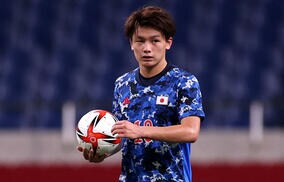 「奥様パワー炸裂」妻の前で上田綺世がベルギー初ゴール！ 日本ではバースデーゴールに「やっときた」