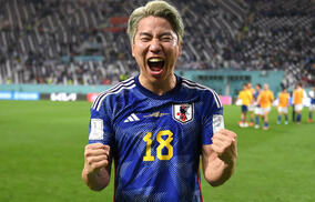 ドイツから日本へ帰国した浅野拓磨が続々テレビ出演、TBS・野村アナも2ショット披露！「熱意のこもった姿が印象的でした」