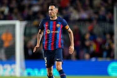 バルサが34歳MFブスケツに新契約提示も…給料は現在の“3分の1