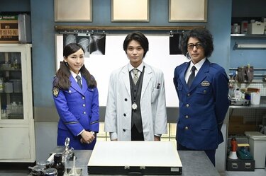 RAH帰ってきた時効警察　霧山修一朗　三日月しずか　&　そーぶくん　セット Amazon.co.jp: 時効警察 霧山修一朗 三日月しずか 2個セット