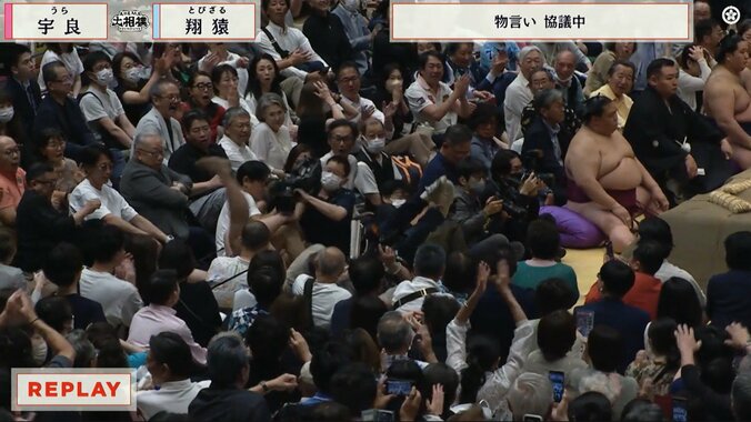 「どこまで飛ぶんだ」宇良も二度見して驚いた！翔猿が客席深くへ“超ダイブ” 「お客様もビックリしますよね」元若乃花も驚き 4枚目