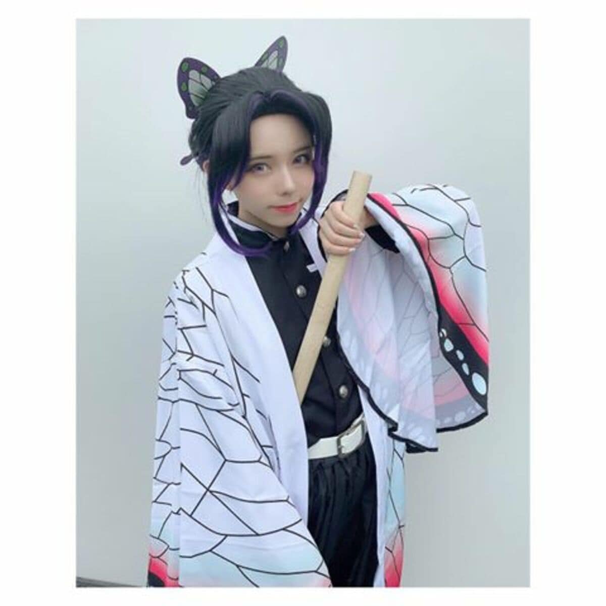 ラストアイドル大森莉緒が「鬼滅の刃」胡蝶しのぶのコスプレ披露