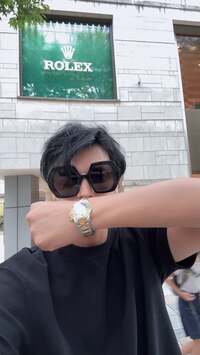 アレクサンダー『ロレックスのお店なのに、、、』