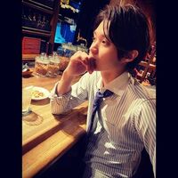 「沼にハマりすぎて抜け出せません…」磯村勇斗演じる“こいはは”赤坂剛のオフショットに反響