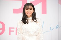 森七菜、晴れの儀式で太陽を出現させる　太陽を見ながら「あっちいなあ！」