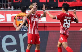 「素晴らしいゴール！！」「よく詰めてた」好調・堂安律が執念の決勝弾、フライブルクを首位に導く