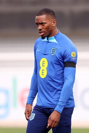 イングランド代表初招集のストライカーは出番のないままクラブへ戻る？　ドイツ戦も怪しくなってきたトニーの代表デビュー