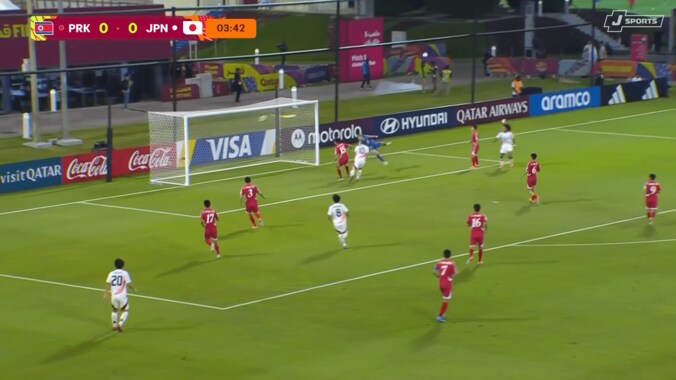 北朝鮮GKを翻弄！16歳日本代表FWが“技ありヘディング弾”「マギーうま」「まさに令和のボンバー！」「沖縄の星」ファン大興奮 4枚目