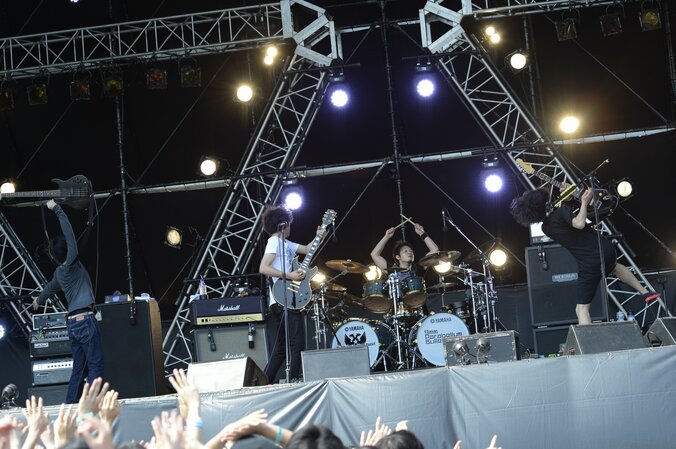 星野源、くるり、[Alexandros]らが新木場を彩った1日　ライブ写真とセットリストを公開【メトロック2016 東京開催day2】 8枚目