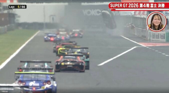 サーキット震撼…スタート直後にホンダ、宙を舞う衝撃光景 スーパーGTを揺るがした大事故に「抜いちゃいけない」指摘も 2枚目