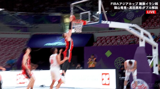 えっ、嘘だろ…？ 208cm日本代表主将が“ダンク失敗”で騒然「こんなことある？」「珍しいな」ホーキンソン依存を心配する声も 2枚目