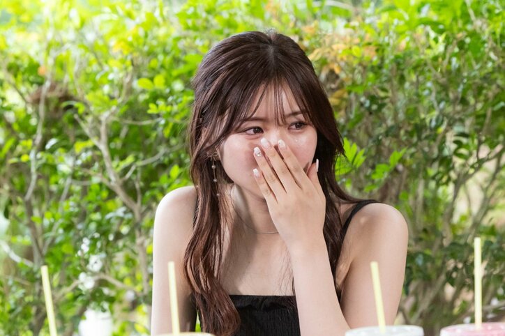 爆モテ高3美男子に女子3人が一斉にアピール! 隣のポジションをゲットしたい…バチバチのBBQがスゴすぎる