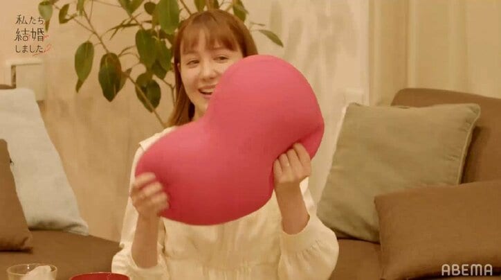 妻・トリンドル玲奈のために浅香航大が手料理をサプライズ!プレゼントに感動「つくづく優しい」『私たち結婚しました2』第3話