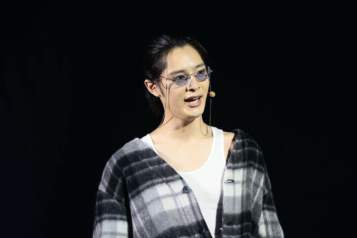 「僕にとっては青春そのもの」中本悠太(YUTA)がサプライズ登場!川村壱馬・吉野北人・三山凌輝(RYOKI)と笑顔&涙目で『Wings』熱唱【『HiGH&LOW THE WORST X』PREMIUM LIVE SHOWレポート】