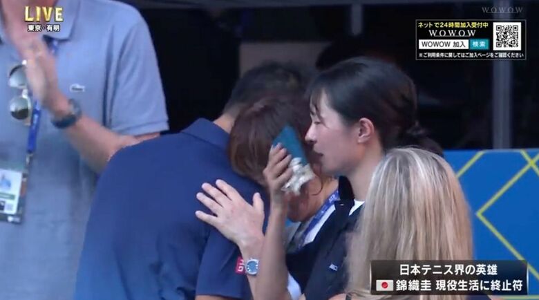 実況アナが思わずもらい泣き…錦織圭、母＆愛妻とのハグシーンに言葉を失う一部始終「これは泣く」反響続々