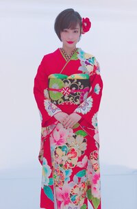 広瀬すず、艶やかな着物姿を披露　あまりの美しさにプロポーズするファン続出