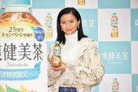 榮倉奈々、31歳の誕生日をサプライズ祝福される「美しい1年にしたい」