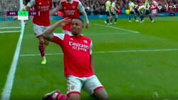 「本当に素晴らしいゴール」15試合ぶり先発復帰のジェズスがいきなり2得点で完全復活！万感のゴールにベンチメンバーも駆け寄って祝福